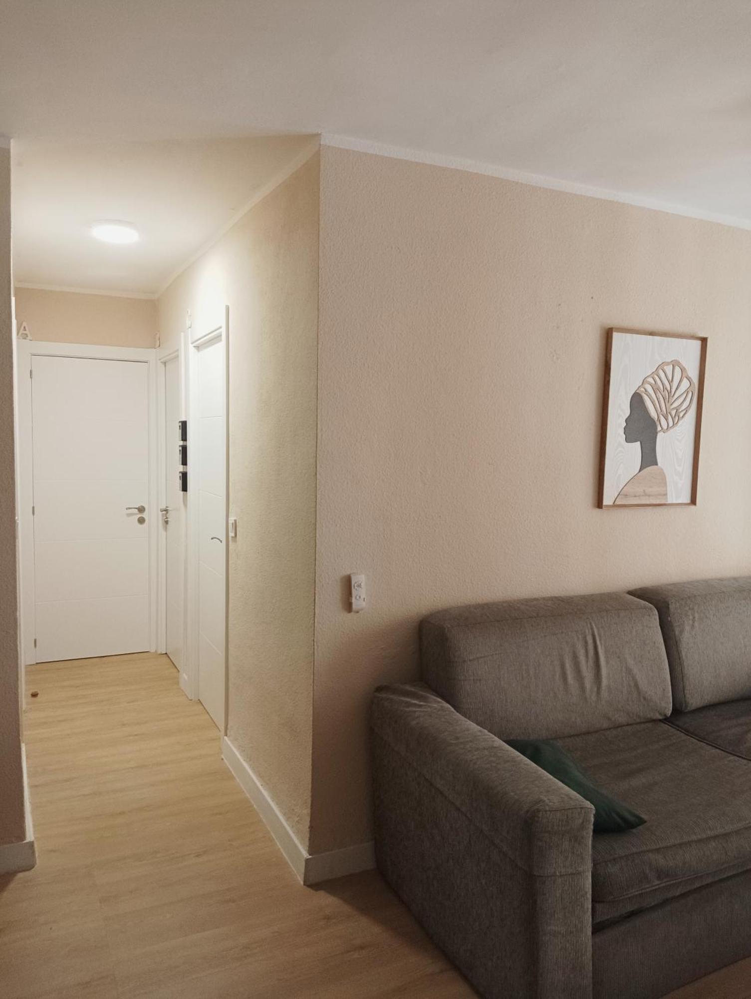 Habitaciones En Apartamento Compartido Delicias Room Cerca Del Mar, Aeropuerto, Ave Y Metro Малага Екстериор снимка
