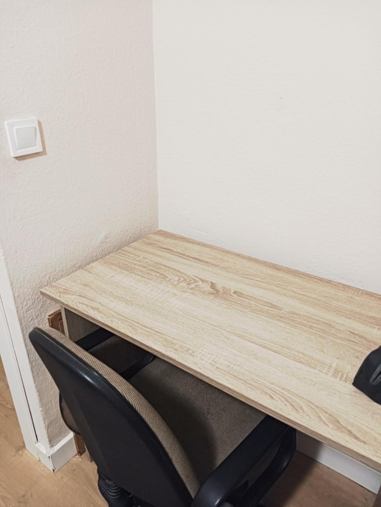 Habitaciones En Apartamento Compartido Delicias Room Cerca Del Mar, Aeropuerto, Ave Y Metro Малага Екстериор снимка