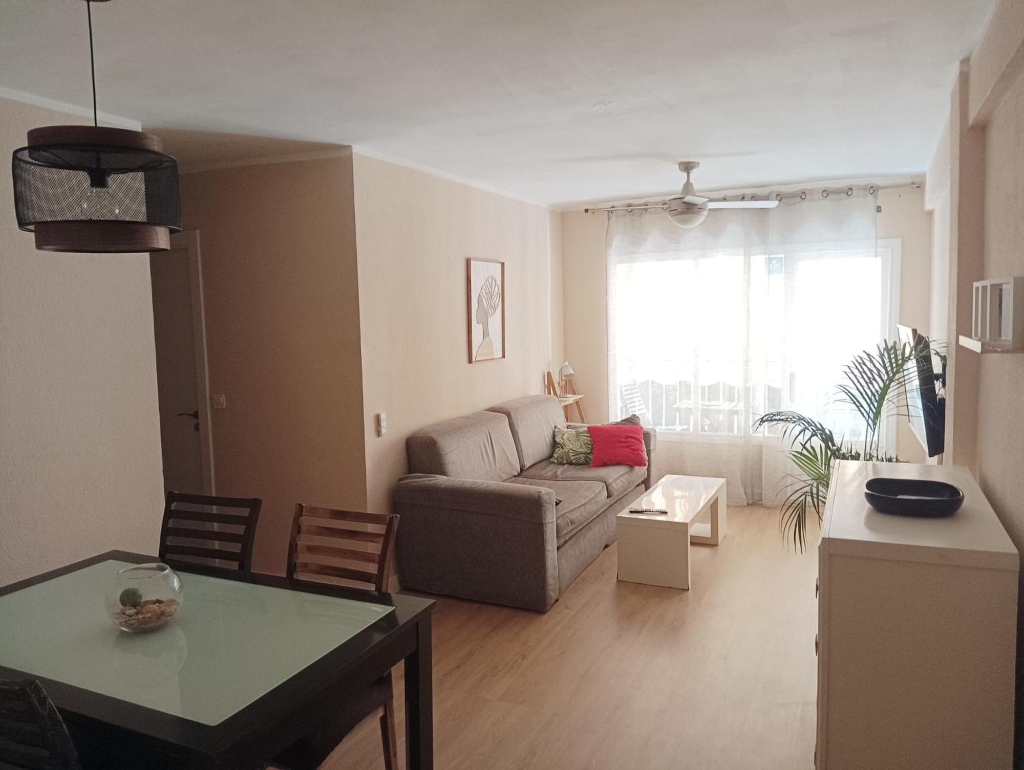 Habitaciones En Apartamento Compartido Delicias Room Cerca Del Mar, Aeropuerto, Ave Y Metro Малага Екстериор снимка